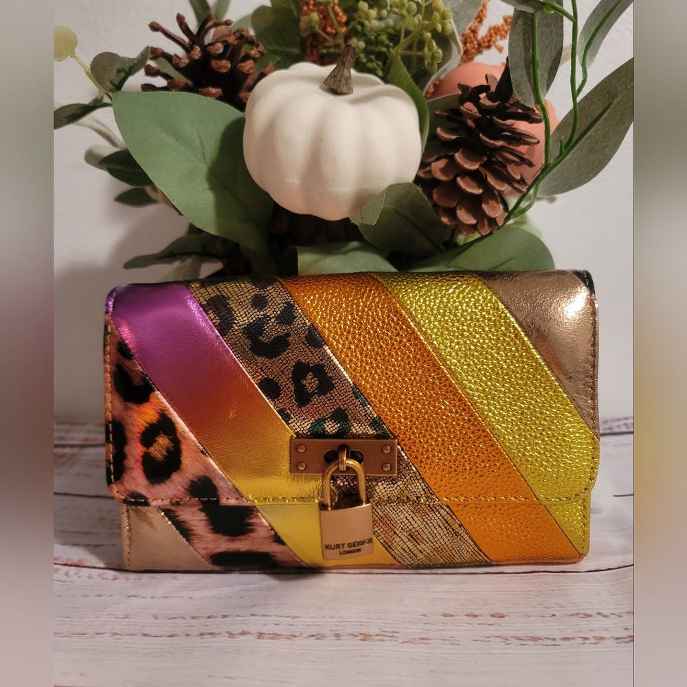 Brixton Wallet on a Chain Kurt Geiger London